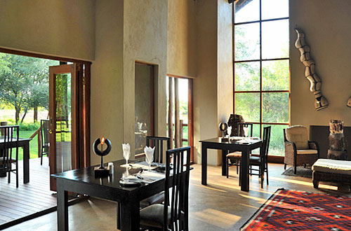 Pilanesberg Dining Black Rhino Game Lodge Pilanesberg Game Park Luxury Accommodation