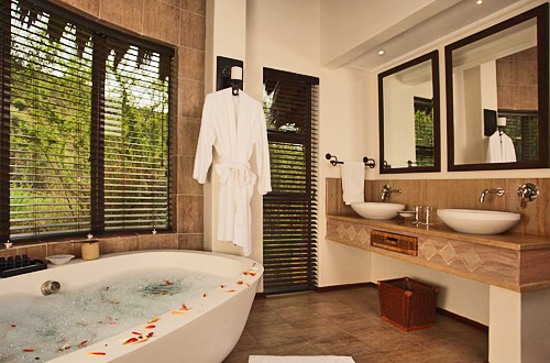 Standard Room's Bathroom at Ivory Tree Game Lodge, Safari Accommodation in the Pilanesberg Game Reserve Pilanesberg Ivory Tree Game Lodge Big 5 Malaria Free Pilanesberg National Park South Africa
