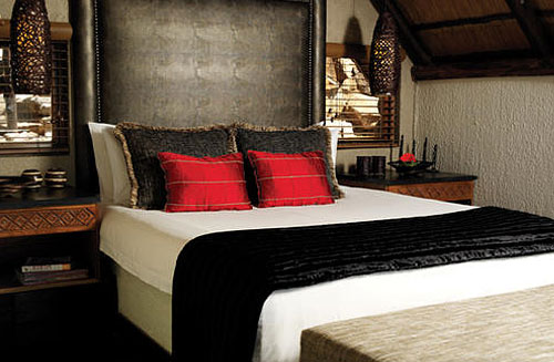 Luxurious Cottage at Tshukudu Bush Lodge, Book your Accommodation, Big Five Pilanesberg National Park Luxurious Cottage at Tshukudu Bush Lodge, Luxury Accommodation at Pilanesberg Game Reserve - Accommodation Bookings